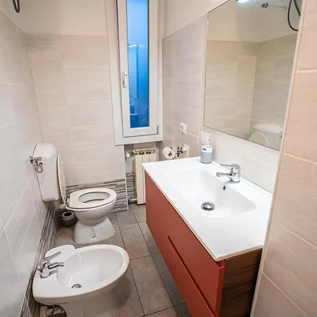 Andaleppo メストレ